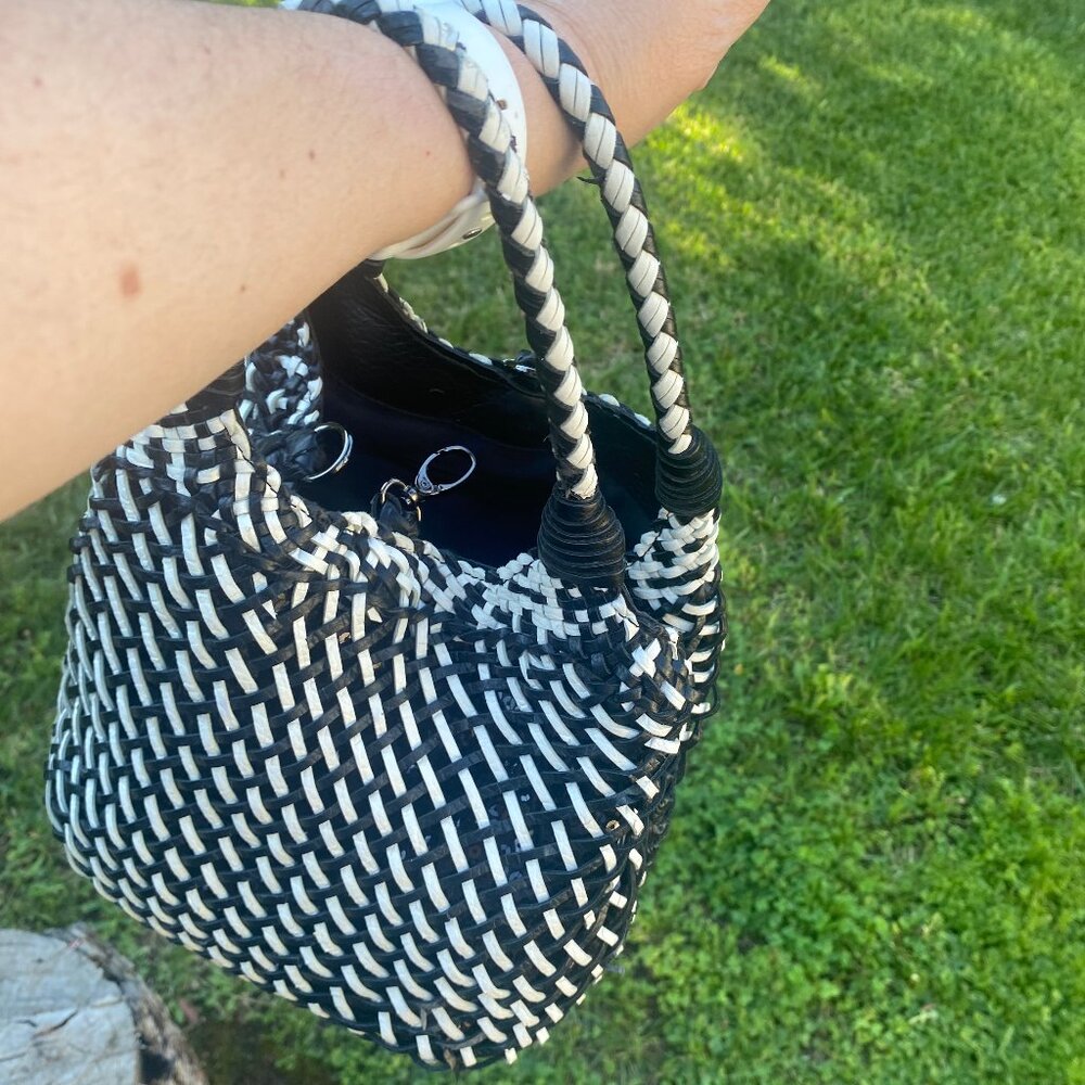 Black and White Woven Faux Leather Handbag - Picture 3 of 15